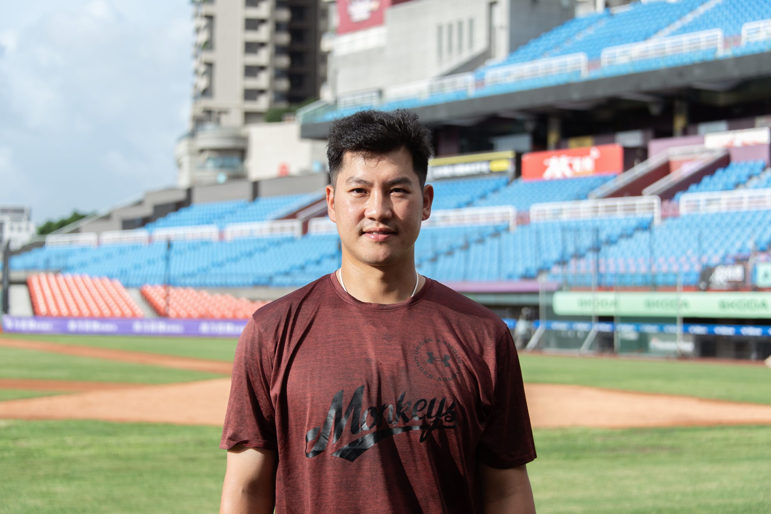 子どもたちにもっと、選手と触れ合う時間を」。楽天モンキーズのリャン